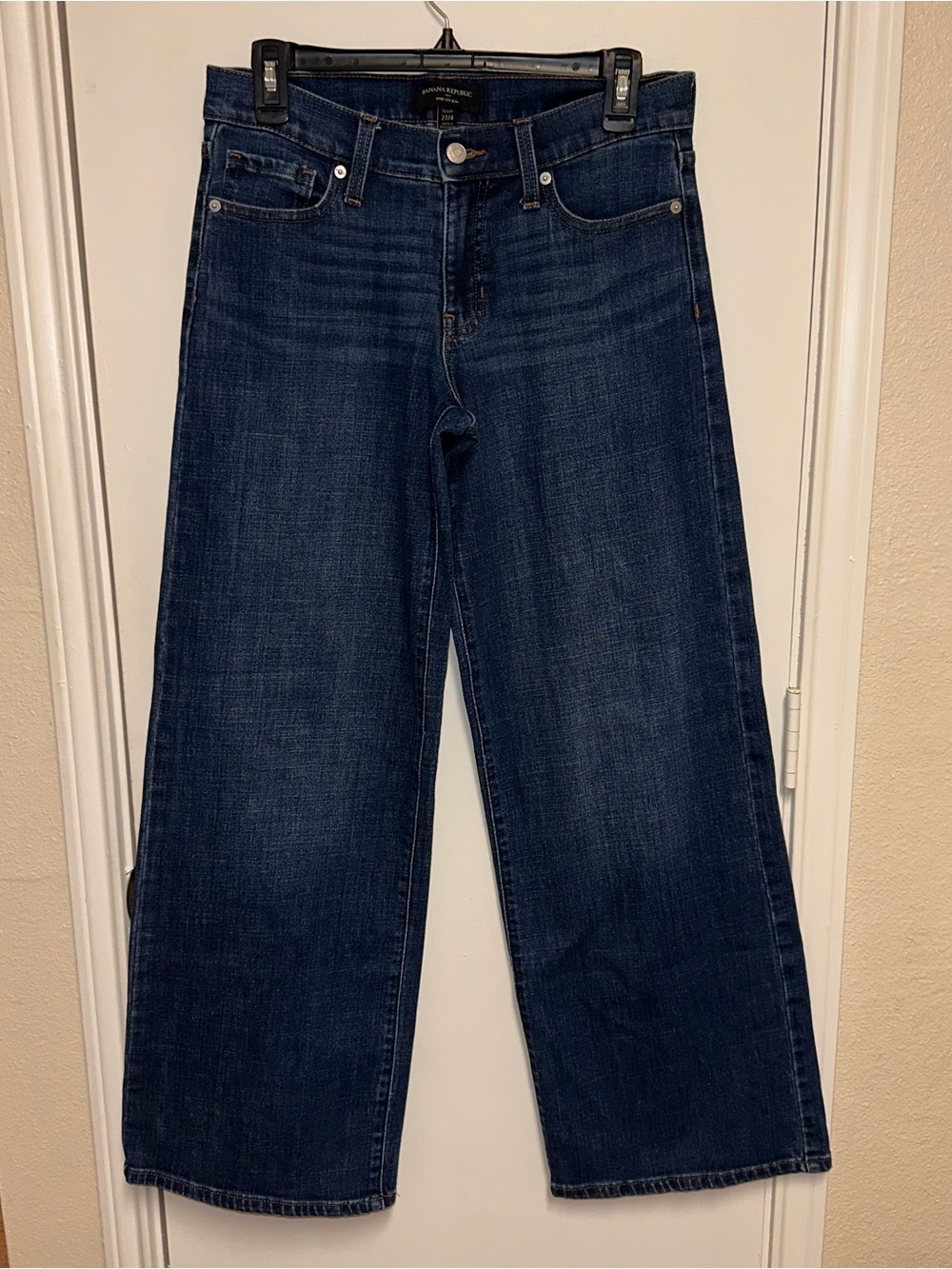 Banana Republic Dark Wash Wide Leg Jeans size 27/4